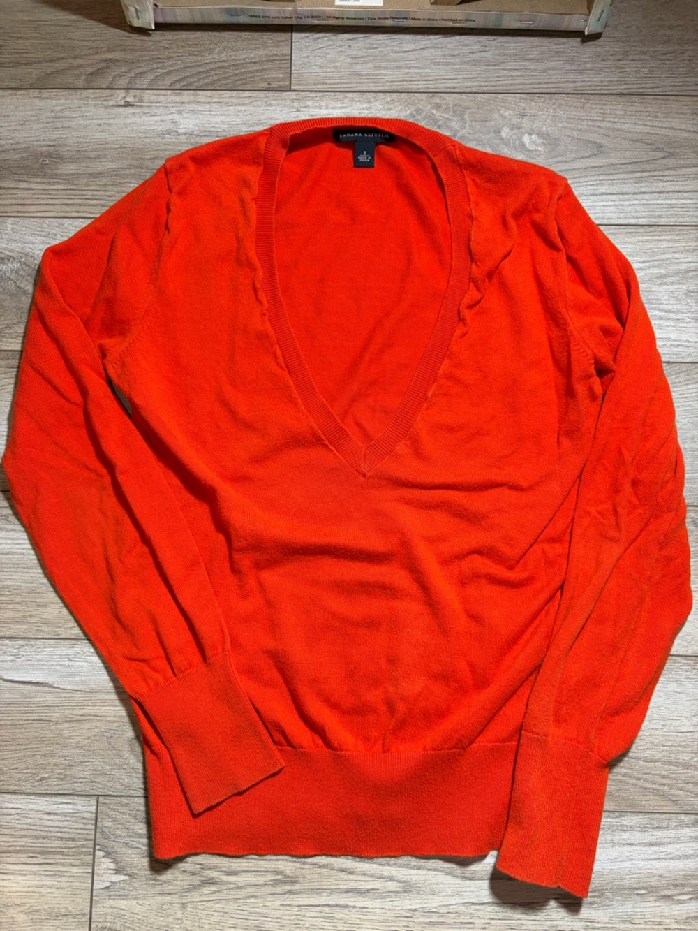 Banana Republic V-Neck Sweater in Bright Orange